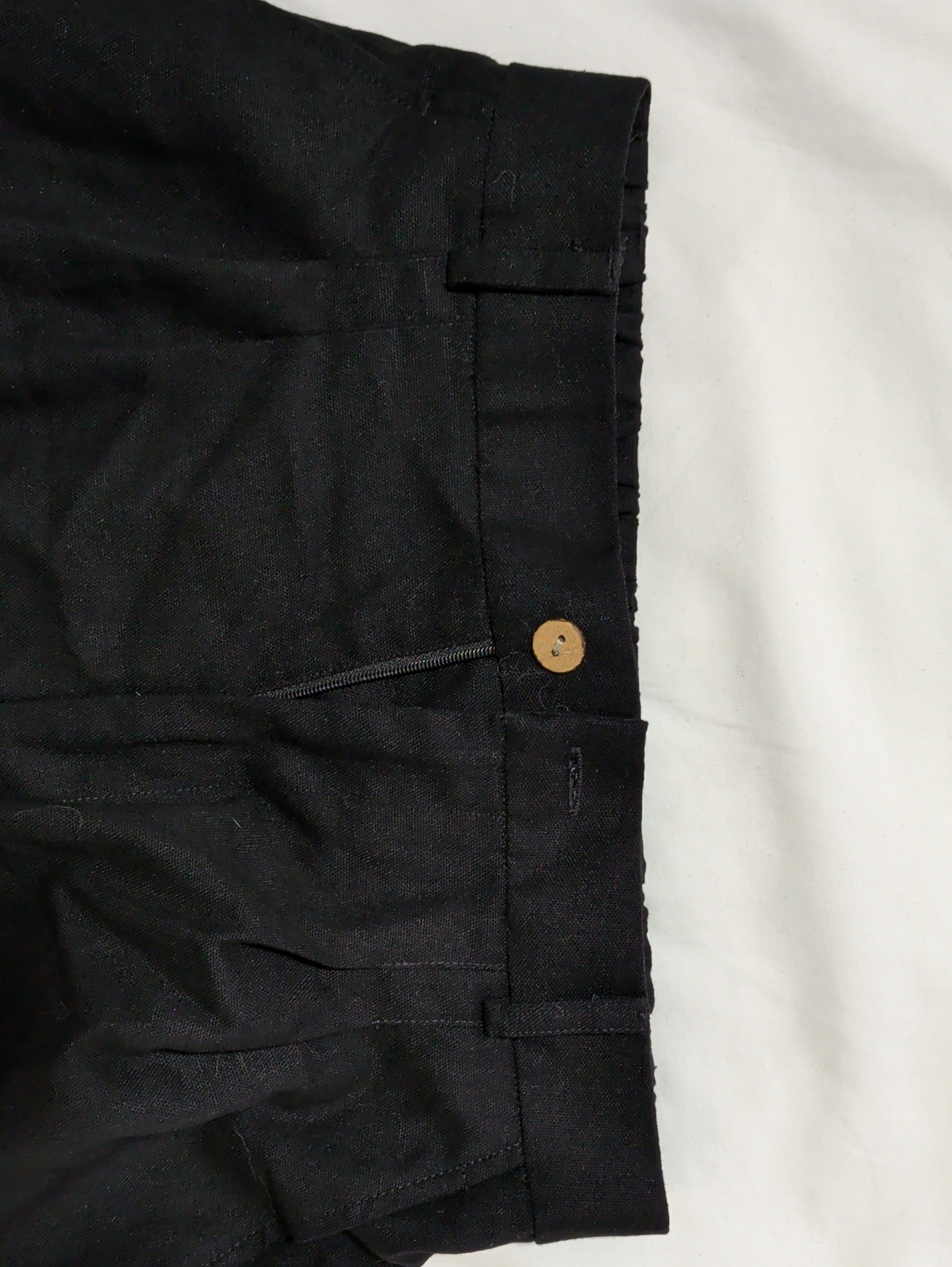 100% Linen Black Shorts Size S — image 4 of 5